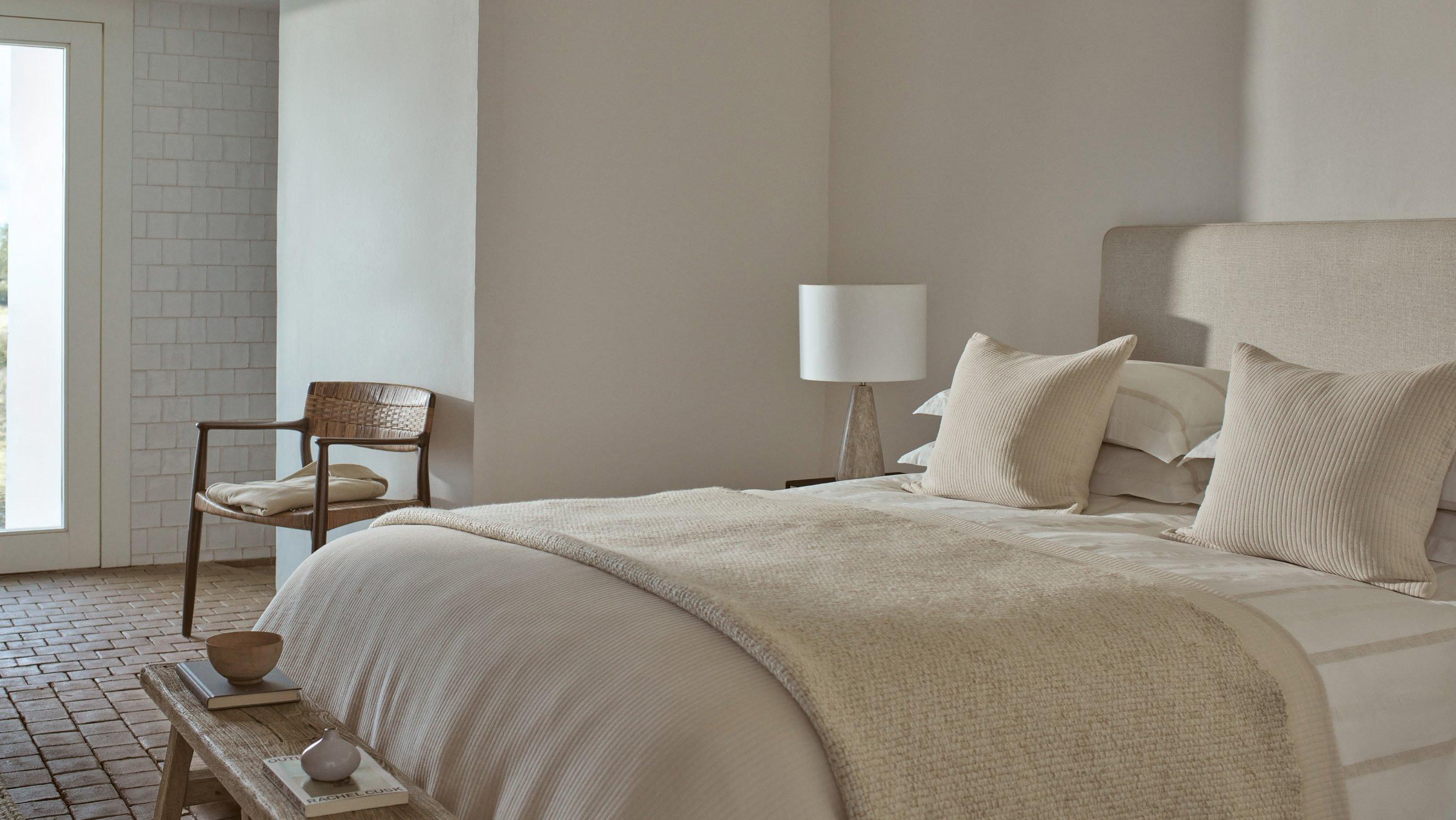 why white always looks best in the bedroom