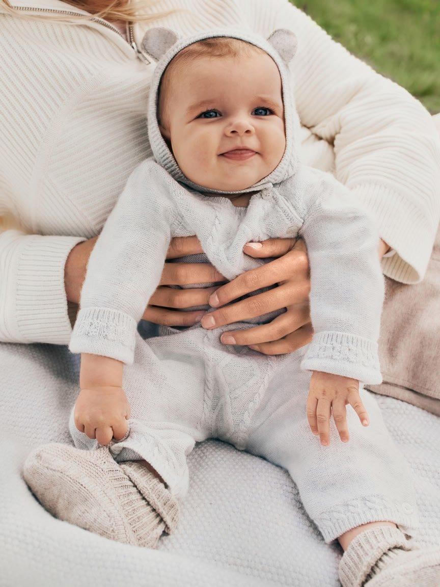 how to choose a new baby gift